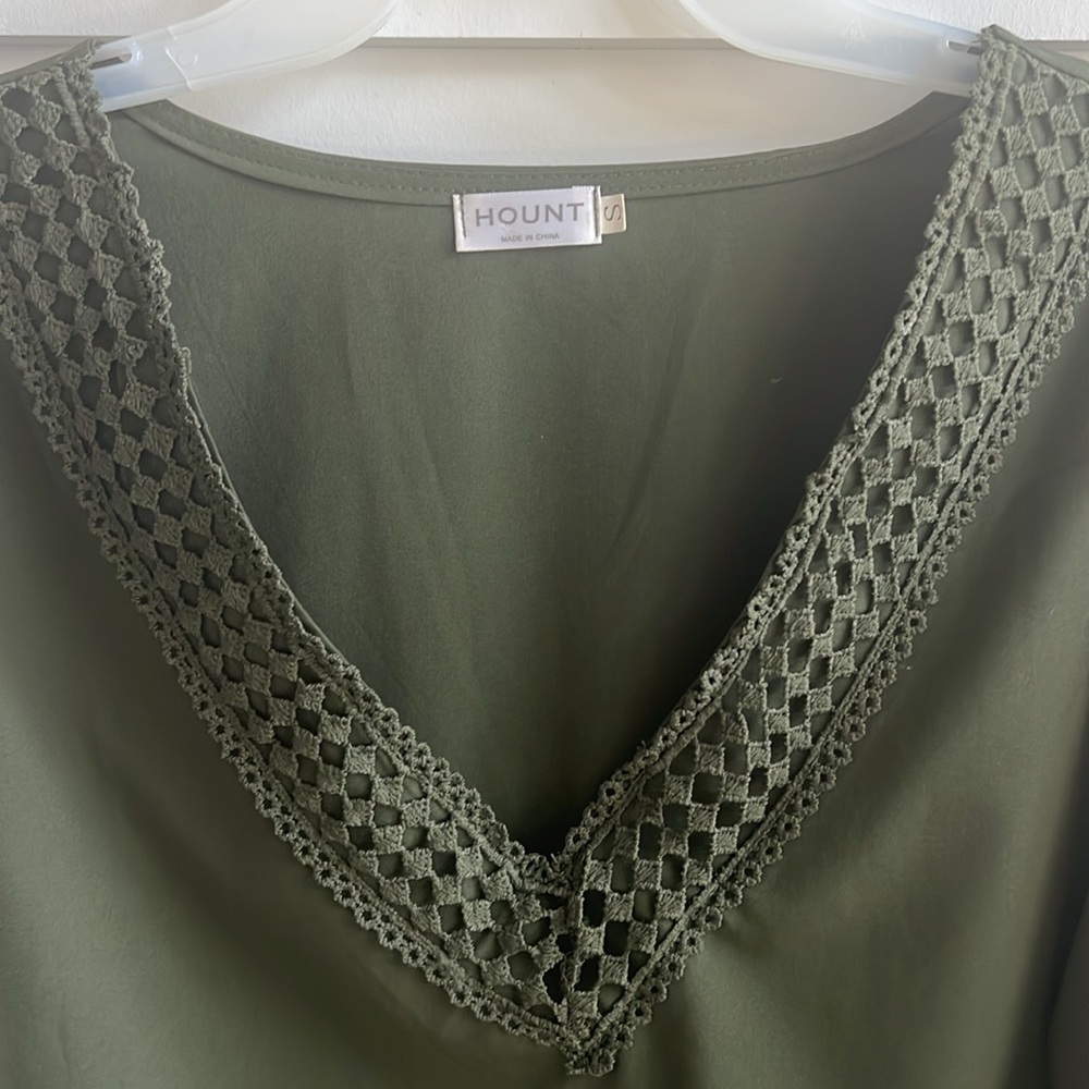 Women's Green Lace Trim Top - Picture 2 of 4